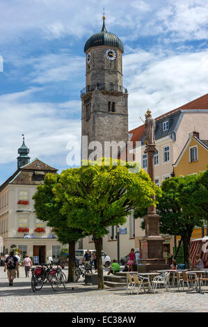 Altes Rathaus, Pfarrkirche Mariä Himmelfahrt, St. Marien Spalte, Marienplatz, Weilheim, Upper Bavaria, Bayern, Deutschland Stockfoto