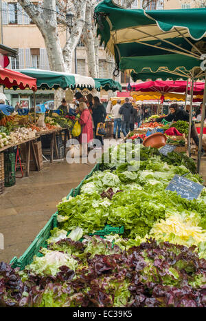 Frankreich, Bouches du Rhone, Provence, Aix den Outdoor-Markt im Ort Richelme im winter Stockfoto