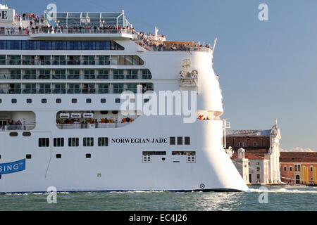 Kreuzfahrtschiff Norwegian Jade, IMO 9304057 Stockfoto