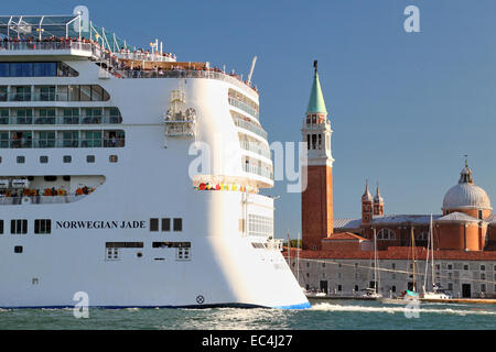 Kreuzfahrtschiff Norwegian Jade, IMO 9304057 Stockfoto