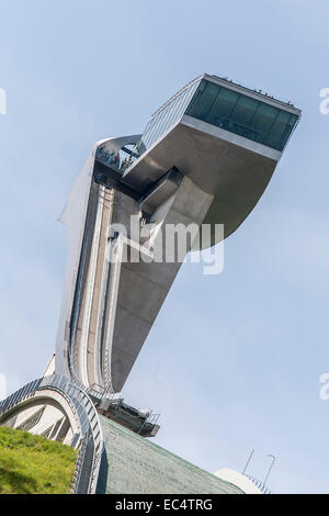 Turm auf dem Berg Isel Innsbruck springen Stockfoto