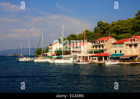 Kroatien, Süd-Dalmatien, Insel Mljet, Konoba Pier von Pomena Stockfoto