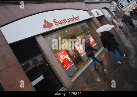 Exterieur der SANTANDER Bank auf Princes Street Edinburgh Schottland UK Stockfoto