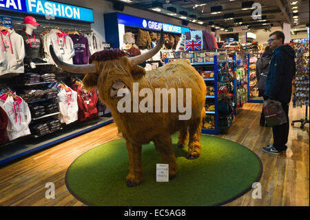 TOLLE SCOT schottischen Shop mit Highland Kuh auf Princes Street Edinburgh Schottland UK Stockfoto