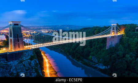 Die Clifton Suspension Bridge über den Avon River in Bristol, England, Vereinigtes Königreich, Europa. Stockfoto