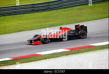 Virgin Racing Fahrer Lucas di Grassi Brasilien fährt während auf dem Sepang F1 circuit Stockfoto