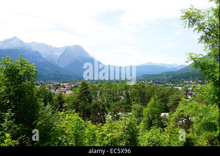 Garmisch-Partenkirchen in den Bayerischen Alpen Stockfoto