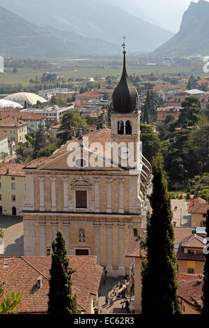 Stiftskirche-Himmelfahrt-Kirche in Arco, Italien Stockfoto