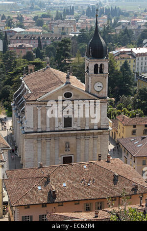 Stiftskirche-Himmelfahrt-Kirche in Arco, Italien Stockfoto