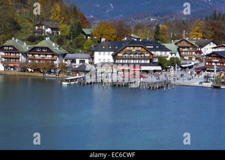 Lake Königssee mit der Stadt Schönau bin Königssee Berchtesgaden Nation Park Berchtesgadener Land Oberbayern Bayern Stockfoto