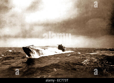 Deutsche u-Boot in rauer See. Stockfoto