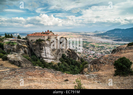 Meteora in Griechenland. Meteora ist die Klöster auf der Oberseite der Felstürme. Stockfoto