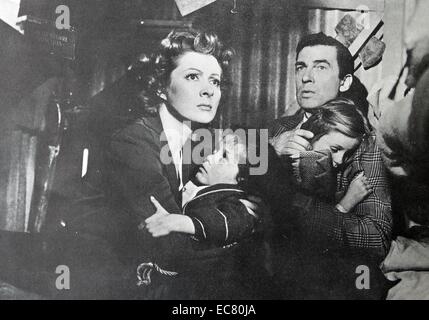 Frau Miniver ist ein 1942 amerikanische dramatischen Film unter der Regie von William Wyler und starring Greer Garson und Walter Pidgeon Stockfoto