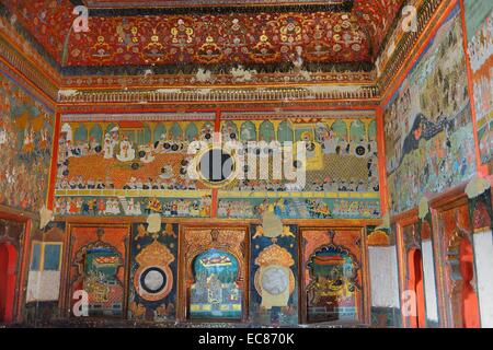 Indien, Rajasthan, Mewar Region, Stadt Bundi Wandmalereien des Maharaja Raumes im Palazzo Garh Stockfoto