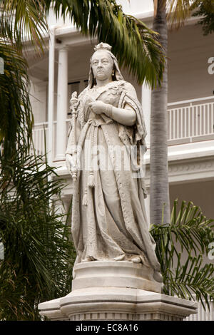 Mauritius, Port Louis, Königsweg, Statue von Königin Victoria außerhalb Government House Stockfoto