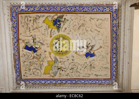 Indien, Rajasthan, Mewar Region, Stadt Bundi, Palazzo Garh Decke Malerei von der Eingangshalle, die Sonne darstellt Stockfoto