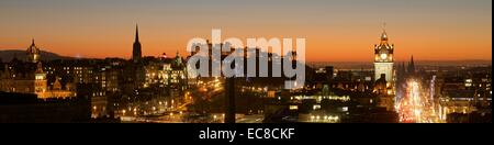 Edinburgh-Skyline bei Sonnenuntergang Stockfoto