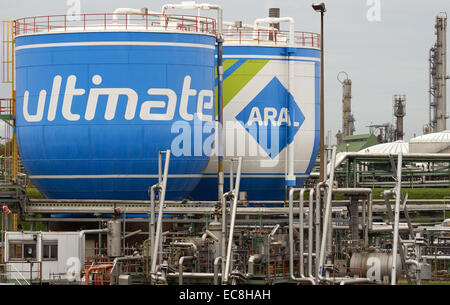 Aral Ultimate terminal, Ruhr Oel Kraftstoffraffinerie, Gelsenkirchen, Deutschland. Stockfoto