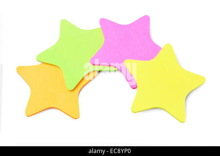 Sternform Papier Sticker auf weißem Hintergrund angeordnet Stockfoto