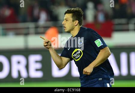 Rabat, Marokko. 11. Dezember 2014. Auckland City Mittelfeld DARREN weiß feiert nach Takten Athletic Moghreb Tétouan im Elfmeterschießen 4: 3 in Moulay Abdellah Stadion in Rabat. © Marcio Machado/ZUMA Draht/Alamy Live-Nachrichten Stockfoto