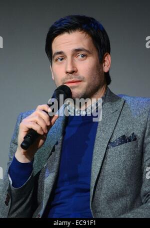 New York, NY, USA. 10. Dezember 2014. Rob James-Collier bei Instore-Auftritt für die Besetzung zu erfüllen: DOWNTON ABBEY, The Apple speichern Soho, New York, NY 10. Dezember 2014. Bildnachweis: Derek Sturm/Everett Collection/Alamy Live-Nachrichten Stockfoto