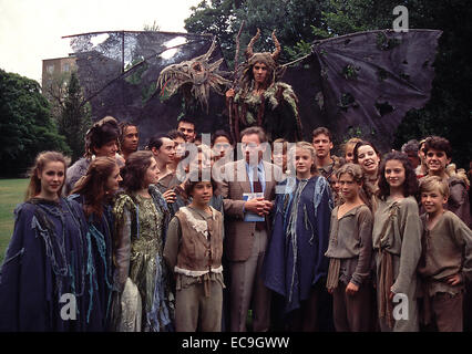 Andrew Lloyd Webber mit der Besetzung von Pendragon in Edinburgh 1994 Stockfoto