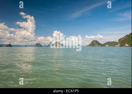 Aussicht auf die Inseln der Phang Nga Bay Stockfoto