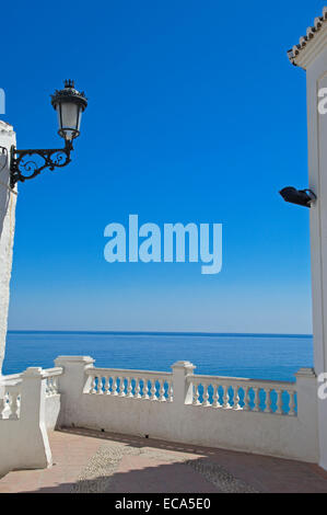 Balkon, Nerja, Costa del Sol, Provinz Malaga, Andalusien, Spanien, Europa Stockfoto