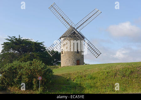 Alte Mühle, Saint-Quay-Portrieux, Côtes-d &#39; Armor, Bretagne, Frankreich Stockfoto