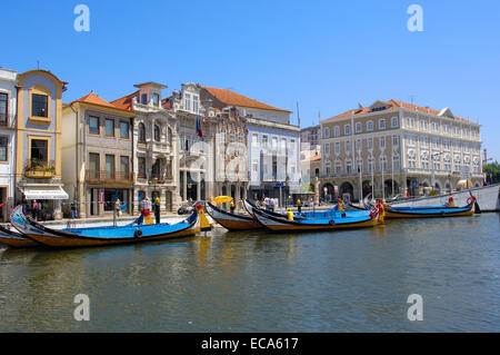 Traditionelle Boote "Moliceiros", Kanal Central, Aveiro, Beiras Region, Portugal, Europa Stockfoto