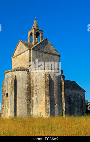 Chapelle St-Croix, Montmajour Abtei in der Nähe von Arles, Arles, Bouches du Rhone, Provence, Frankreich, Europa Stockfoto