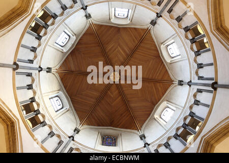 Die Decke der Temple Church in London, England. Die Kirche stammt aus dem 12. Jahrhundert und wurde von den Tempelrittern errichtet. Stockfoto