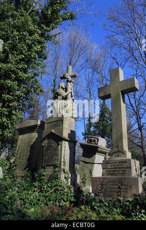 Vereinigtes Königreich North London Highgate Cemetery in Ost Stockfoto