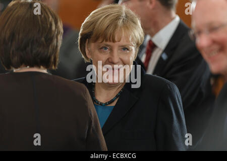 Berlin, Deutschland. 11. Dezember 2014. Treffen von Angela Merkel mit den Ministerpräsidenten der deutschen Bundesländer im Bundeskanzleramt am Dezember 11, 2014 in Berlin, Deutschland. / Foto: Bundeskanzlerin Angela Merkel (CDU), Credit: Reynaldo Chaib Paganelli/Alamy Live-Nachrichten Stockfoto