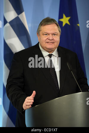 Berlin, Deutschland. 11. Dezember 2014. Griechische Außenministerin Evangelo Venizelos spricht an das Auswärtige Amt in Berlin, Deutschland, 11. Dezember 2014. Foto: RAINER JENSEN/Dpa/Alamy Live-Nachrichten Stockfoto