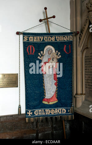 Mütter Union Banner, St. Mary die Jungfrau Kirche, Culworth, Northamptonshire, England, UK Stockfoto