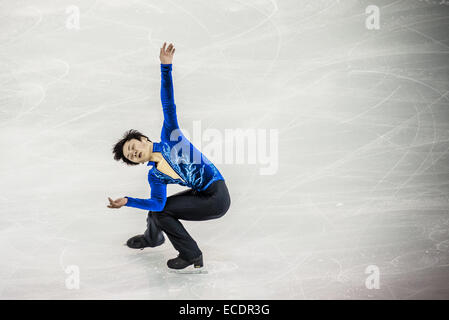 Barcelona, Katalonien, Spanien. 11. Dezember 2014. SHOMA UNO (JPN) führt in Männer JUNIOR - Kurzprogramm bei der ISU Grand Prix of Figure Skating Finale in Barcelona - die ISU Finale des Grand Prix der Eiskunstlauf, gemeinsam mit den ISU Junior Grand Prix Finale stattfinden wird, ist die Krönung der Grand-Prix-Serie Schaltung in Barcelona stattfindet. Bildnachweis: Matthias Oesterle/ZUMA Wire/ZUMAPRESS.com/Alamy Live-Nachrichten Stockfoto