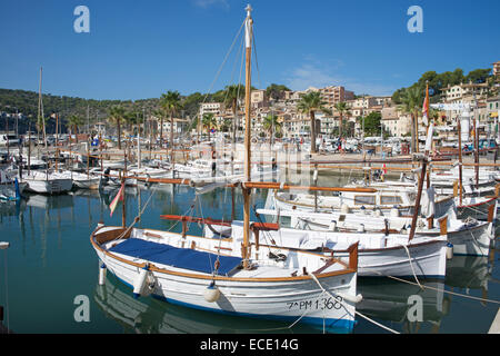 Ankern, Angeln Boote Port de Soller Mallorca Spanien Stockfoto