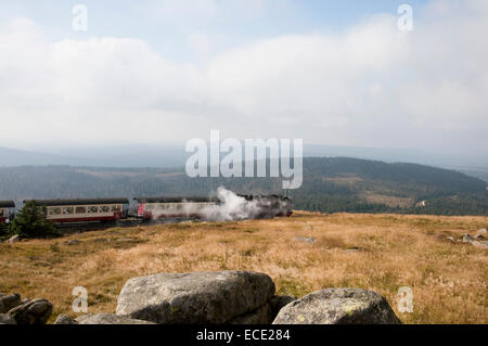 Dampfzug auf der Durchreise Brocken, Deutschland Stockfoto