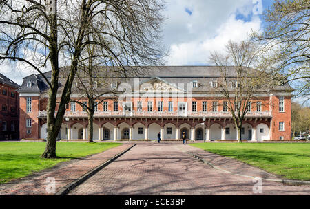 Stallungen der Burg Schloss Aurich, Aurich, Ostfriesland, Niedersachsen, Deutschland Stockfoto