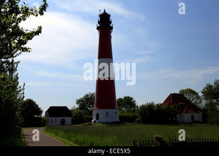 Der Leuchtturm ist Pellworm, das höchste Gebäude auf der deutschen Nordsee-Insel Pellworm in der friesischen Wattenmeer Nordsee. Der Turm befindet sich im Süden. Foto: Klaus Nowottnick Datum: 26. Mai 2012 Stockfoto