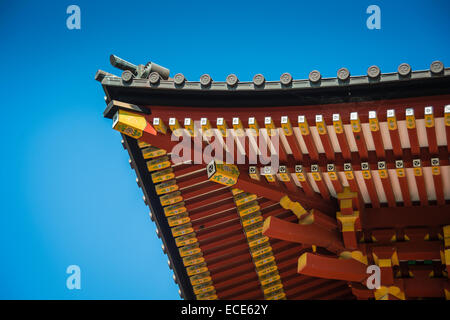 Pagode-Dach-Detail des Goju-keine-to (fünfstöckige Pagode), Miyajima, Japan. Stockfoto