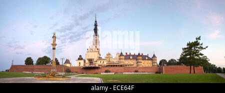 Jasna Gora Kloster Panorama in der Morgendämmerung, Czestochowa in Polen Stockfoto