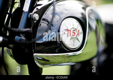 BSA, klassische britische Motorrad, Tank und Abzeichen Stockfoto