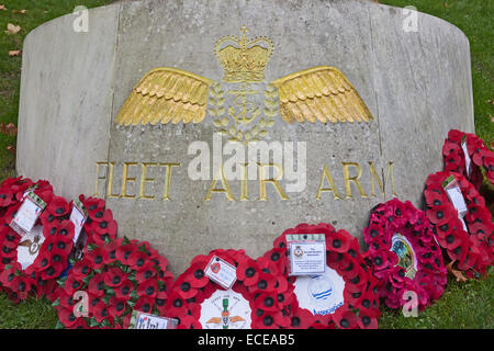 London, Victoria Embankment Gardens die Basis der Gedenkstätte Fleet Air Arm Stockfoto