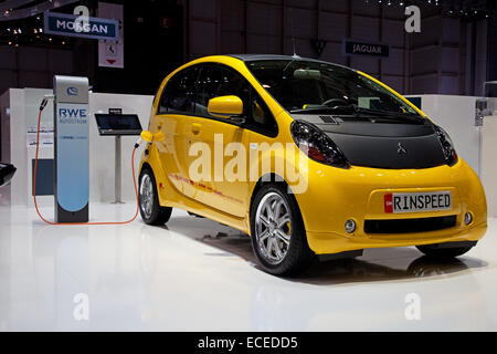 Genf - März 8: Der Mitsubishi IMIEV Elektro-Auto von Rindpeed auf dem Display auf der 81. internationalen Motor Show Palex angepasst Stockfoto