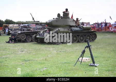 Russischer Panzer T34 Teilnahme an ww2 Battle re Erlass Stockfoto