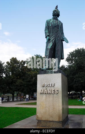 Tschechische Republik. Prag. Die Branze Statue von Josef Mánes. Josef Mánes(12 May 1820, Prague-9 December 1871, Prague) war ein tschechischer Maler. Stockfoto