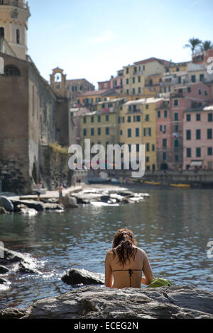 Die Stadt von Vernazza in Cinque Terre, Italien. Stockfoto