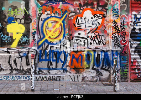 Paris Street Art - Rue Dénoyez Belleville graffiti Stockfoto